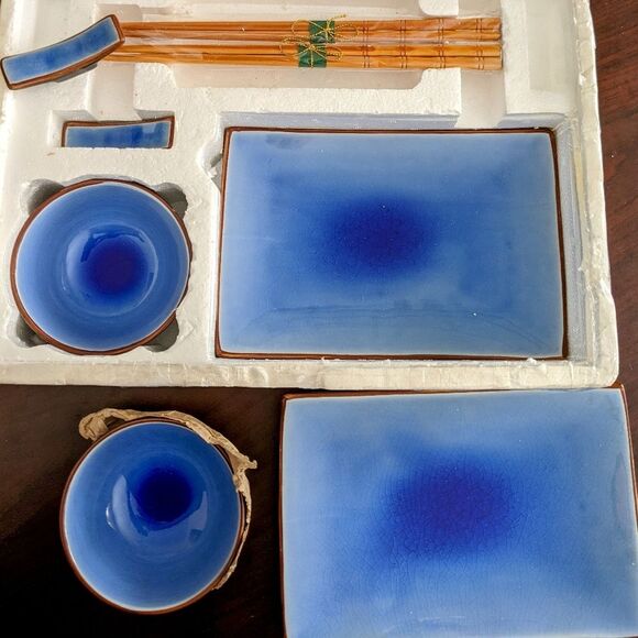 NEW Sushi Serving Set for Two + Recipe Book - Picture 2 of 11